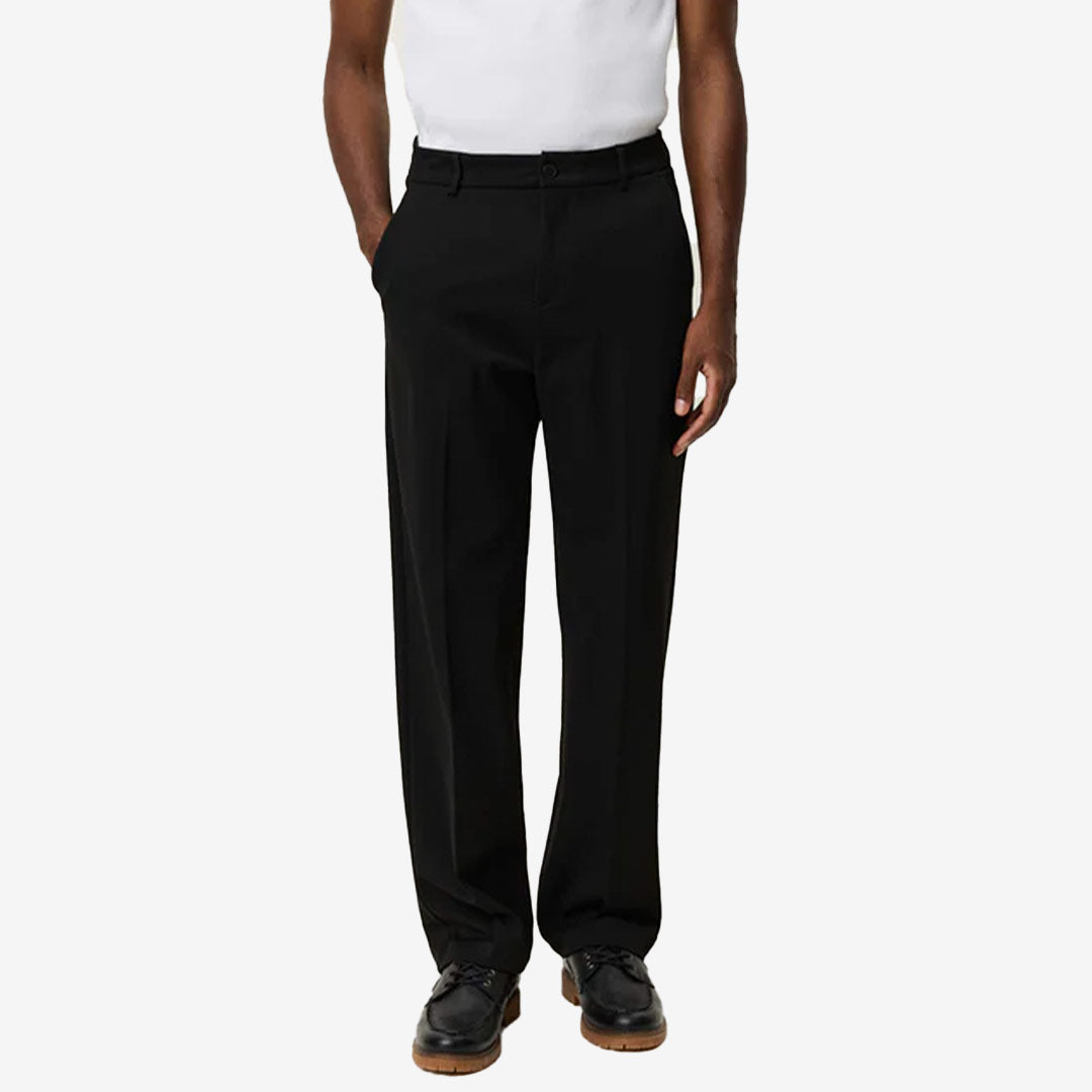 Les Deux Como Solid Slack Pants Black svarta kostymbyxor med stretch för herr