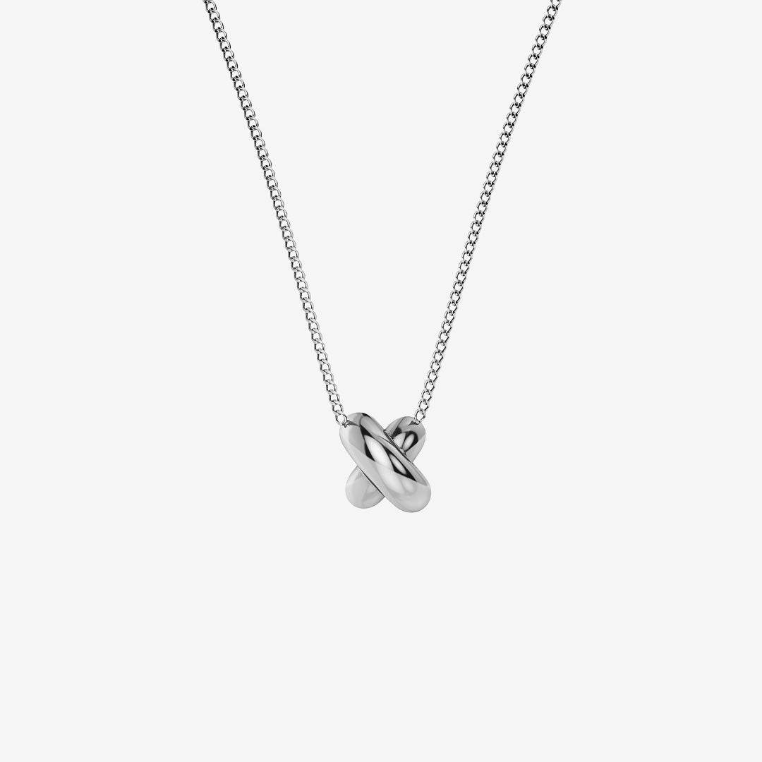 Alexa Necklace halsband i rostfritt stål med tunn kedja och skulptural X-form