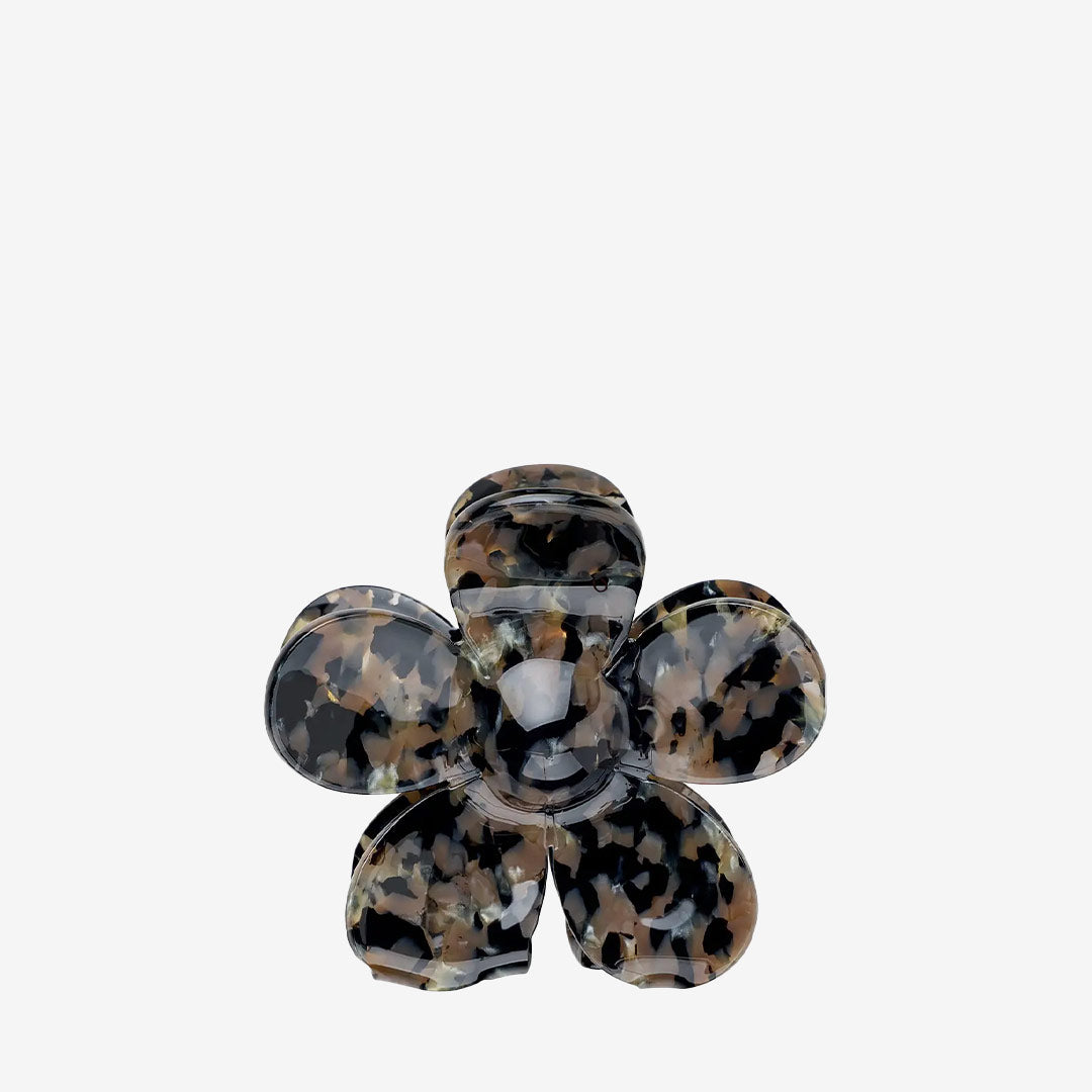 Annica Vallin Flower S hårklämma i walnut
