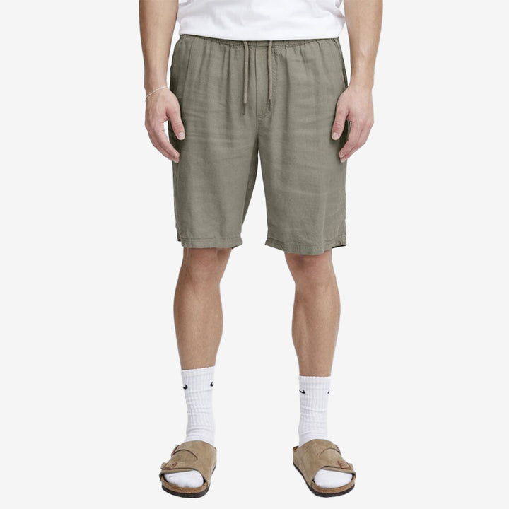 SDAurelius Elasticated shorts i Vetiver med resår i midjan, lös passform i lin- och viskosblandning