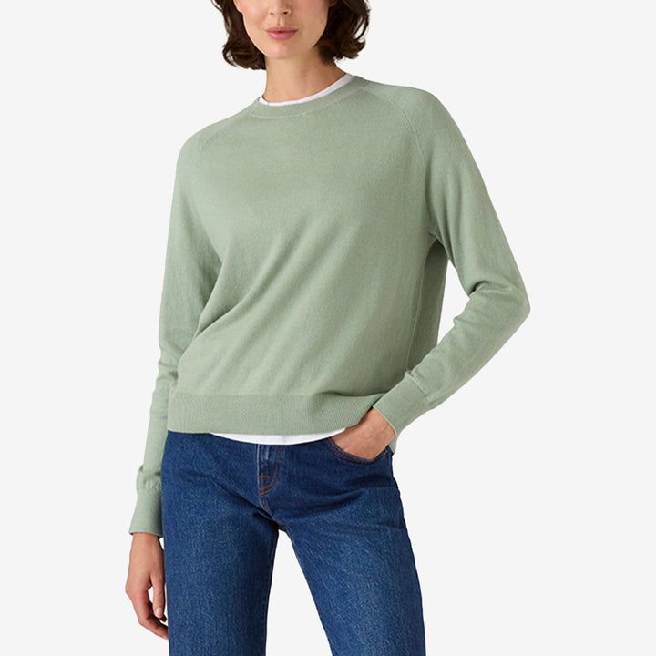 Grön Lexington Cashmere Blend Raglan Sweater i bomull och kashmir med raglanärm.