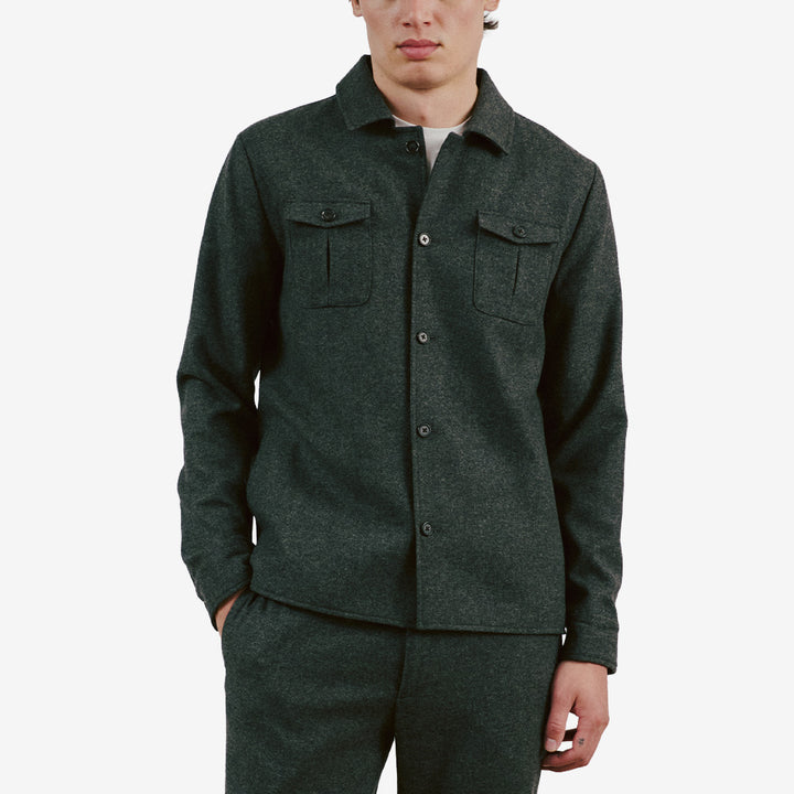 Bruun & Stengade BS Willem Classic Fit Overshirt för herr i Grey med klassisk krage, knappstängning och värmande ullblandning.