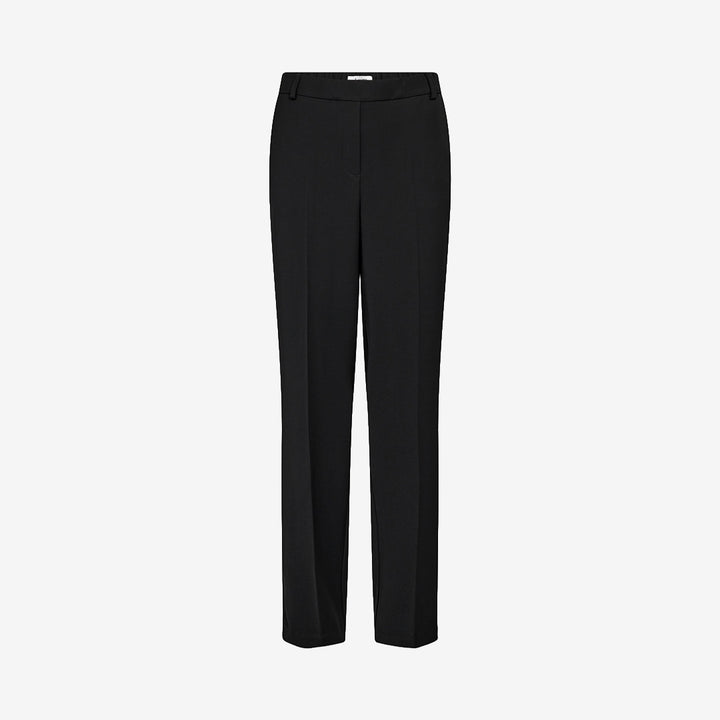 Levete Room LR-Omira 1 byxor för dam i Black i 100% återvunnen polyester med stilren och minimalistisk design.