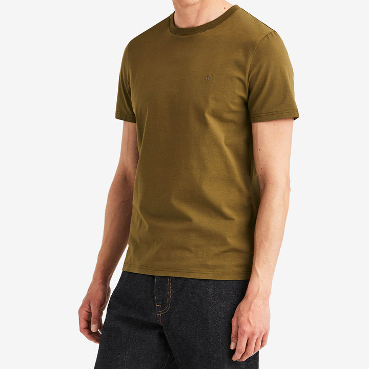 Morris James Tee i Olive, klassisk t-shirt i mjuk bomullsjersey med stretch och bekväm passform.