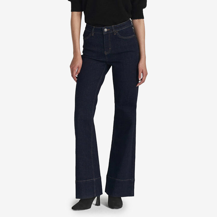 Nora Jeans