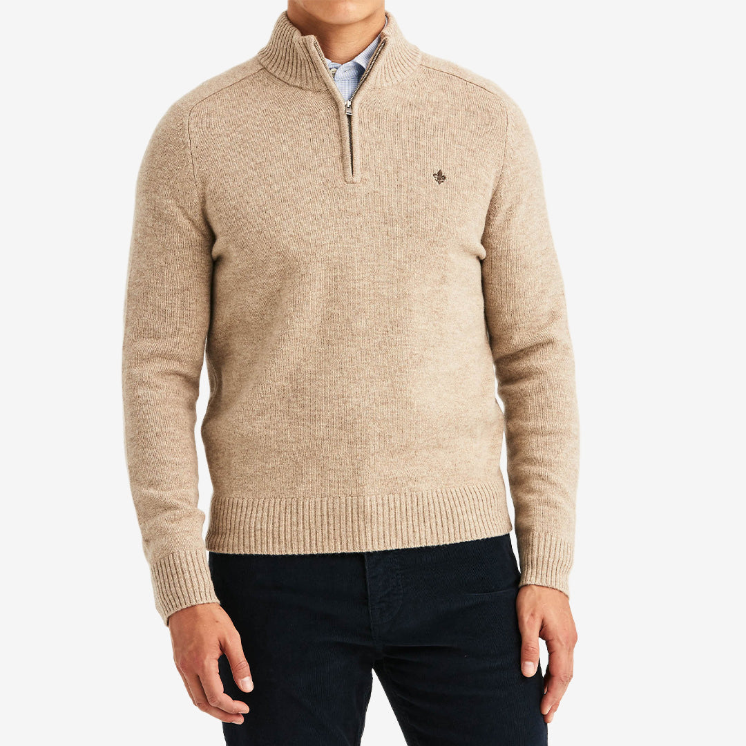 Morris Hertford Half Zip stickad tröja för herr i Khaki med hög krage, halv dragkedja och 100% merinoull.