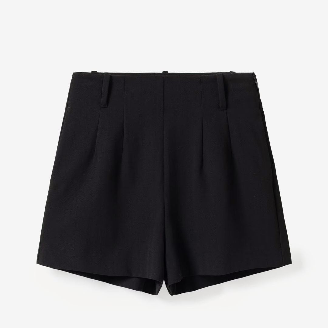 Livia Shorts