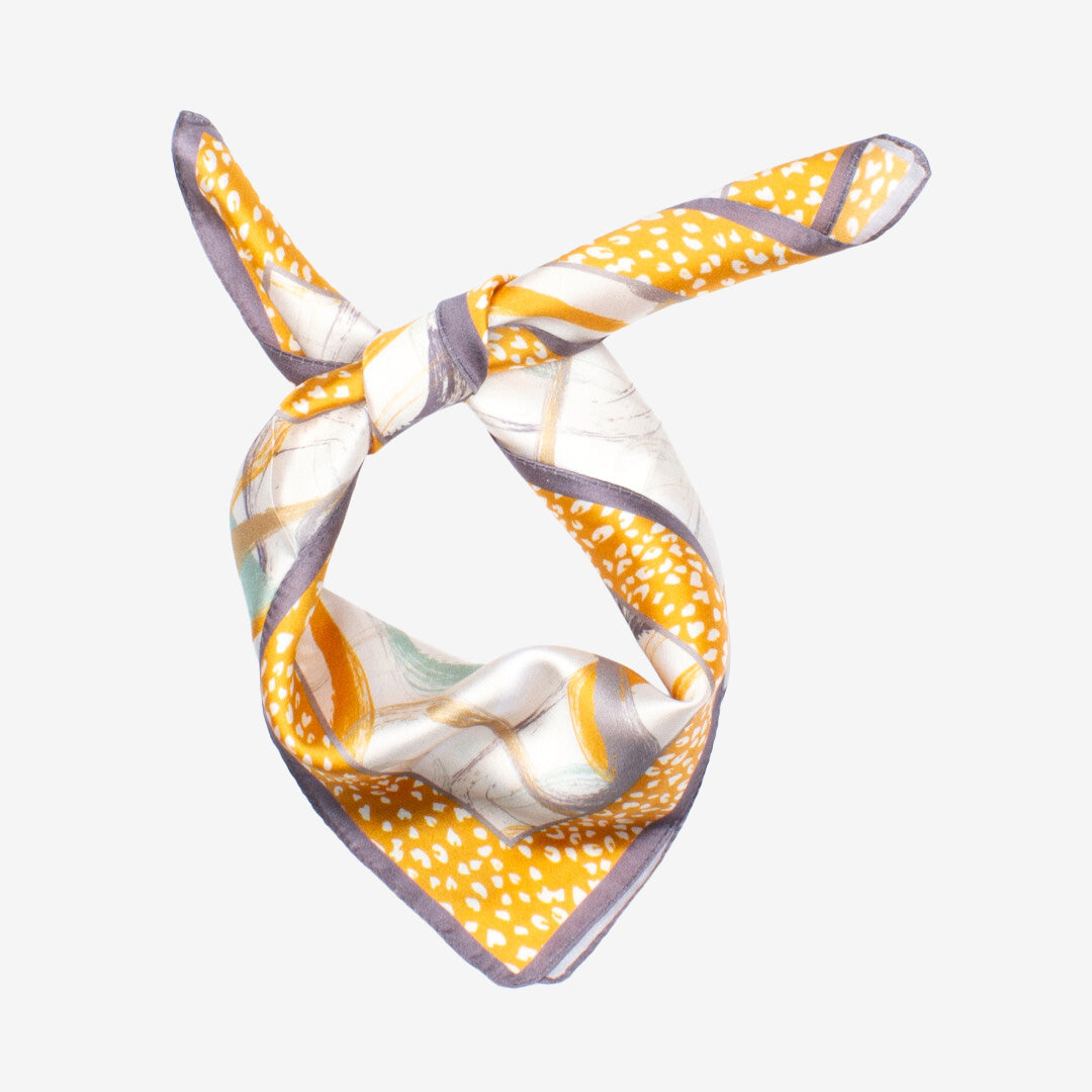 Seven East Nantes Scarf mönstrad sjal i Yellow i 100% siden, 50 x 50 cm.