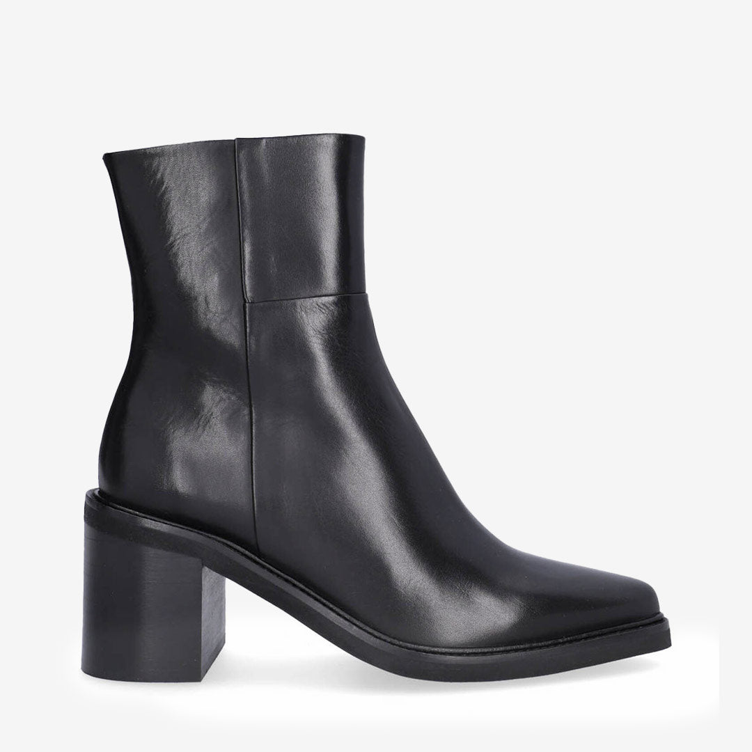 Black calf 80