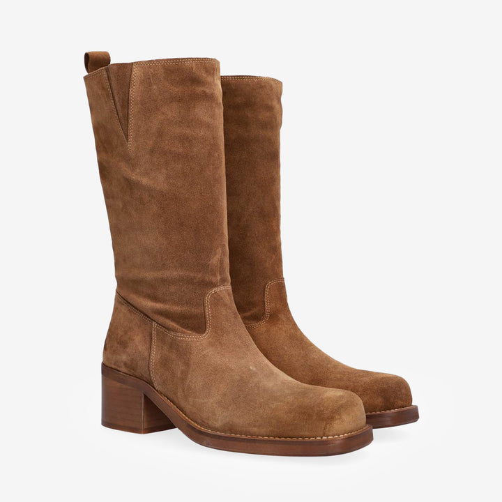Tabac babysilk suede 555
