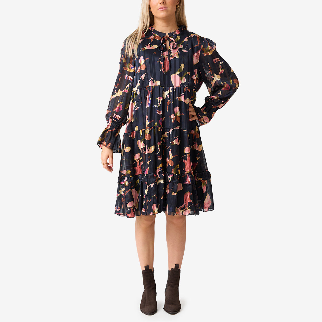 Svart klänning CH25AW27 med färgglatt blomstertryck i luftig polyester