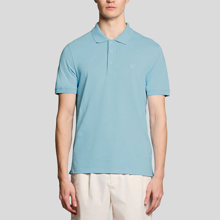 Lyle & Scott SP2255TONT Superfine Polo Shirt i Airy Blue med klassisk pikékrage och mjuk bomull för herr