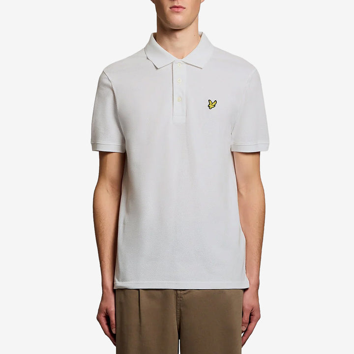Popcorn Jacquard Polo Shirt i White med texturerad jacquard och klassisk polokrage