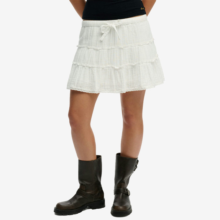 Superdry Cheesecloth Tiered Mini Skirt Off White vit minikjol med spetskant